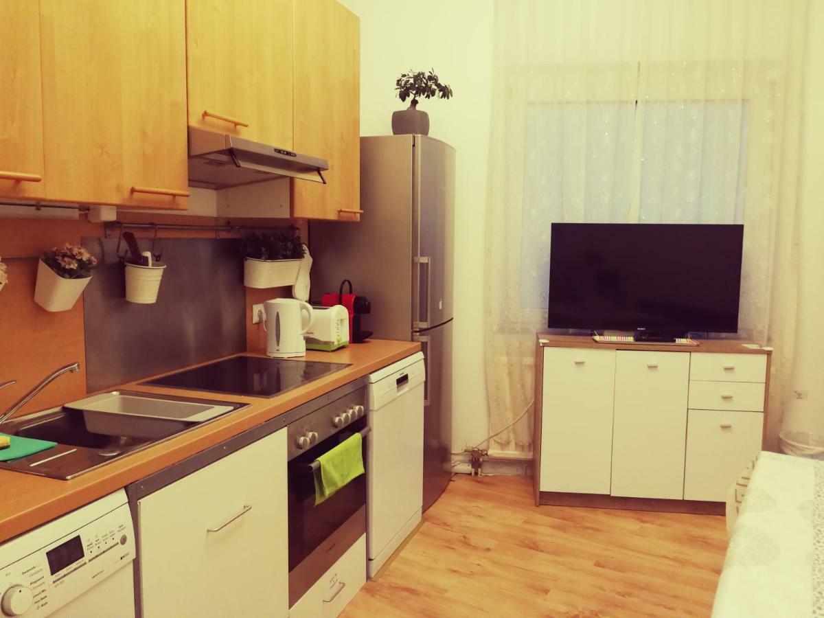 Jungle Apartment Vienna Self Check-In Exterior photo